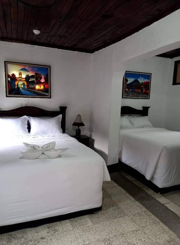 Hotel San Sebastián Antigua Esterno foto